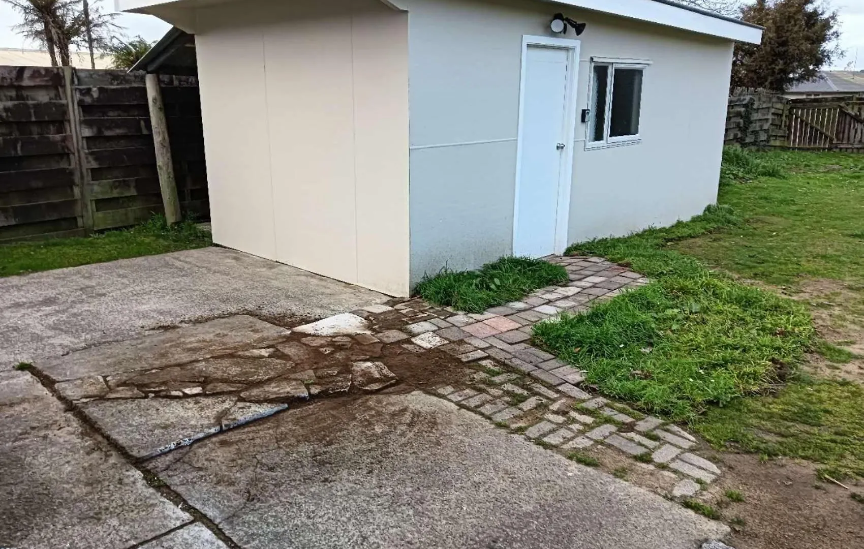 2 Beds Including 1 Sofa Bed Serviced Chalet B Rotorua